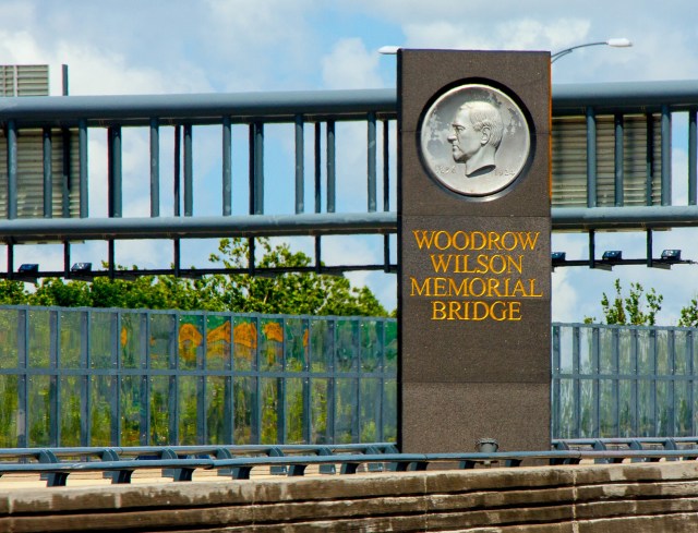 Wilson Bridge medallion